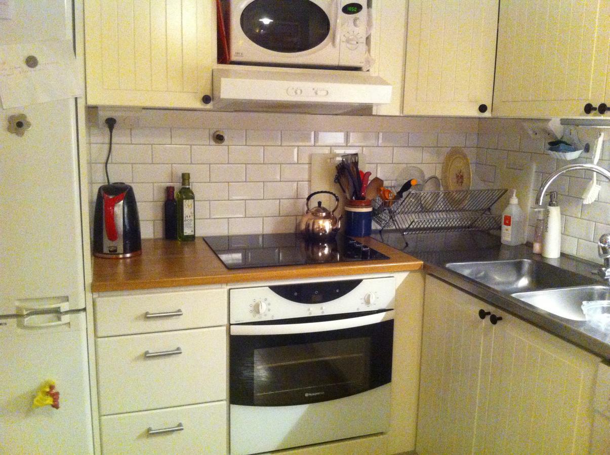 Stor Laegenhet I Elofstorps Missionshus Bed & Breakfast Kristinehamn Ngoại thất bức ảnh